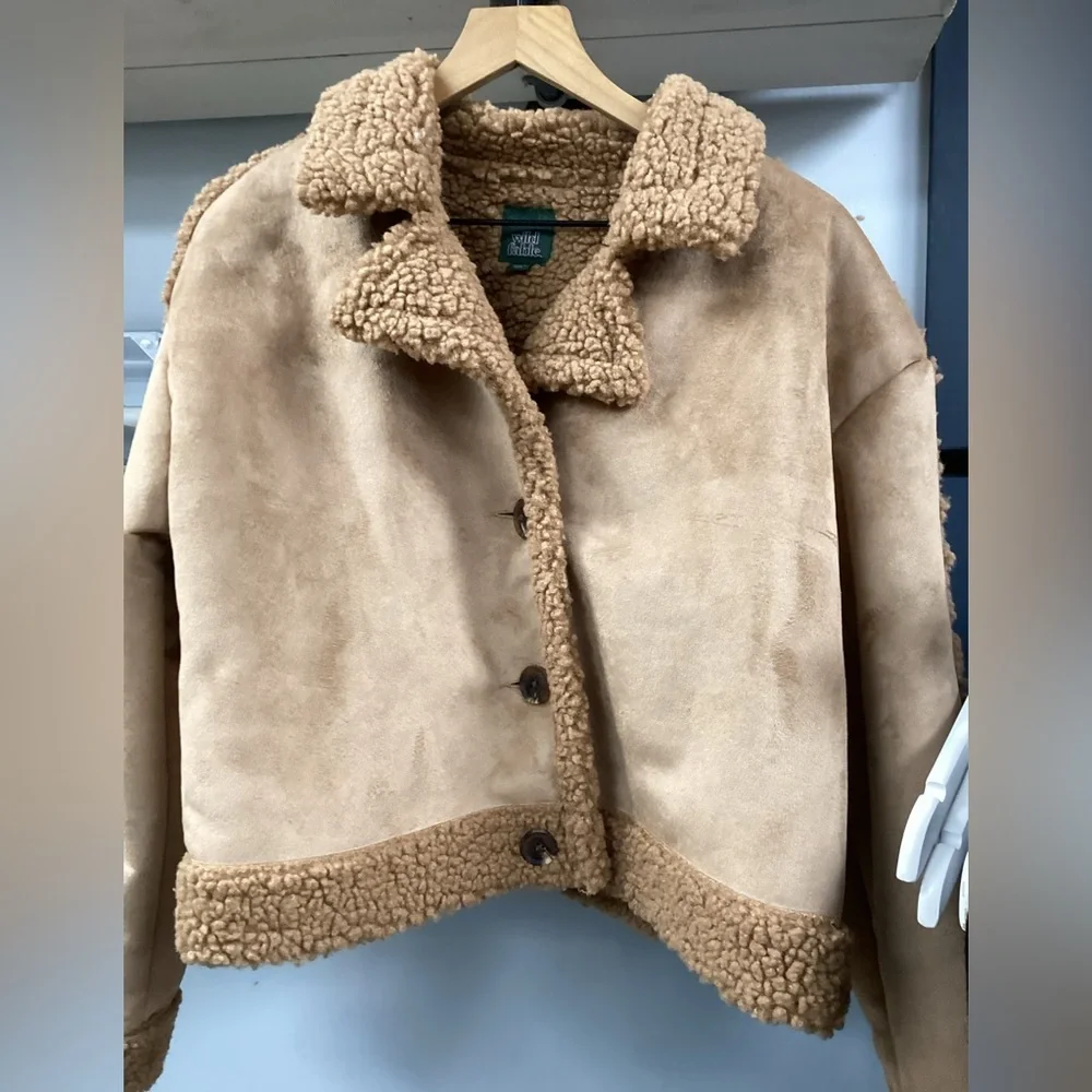 Wild Fable Faux Shearling Cropped Jacket Tan Size L - Picture 5 of 5